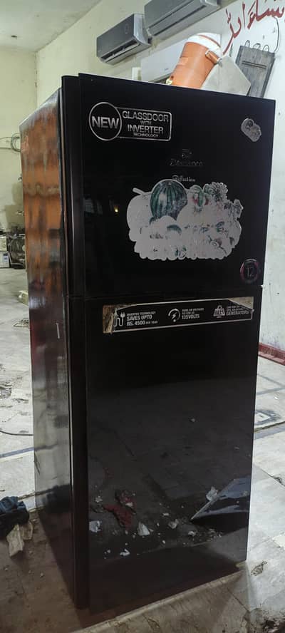 Dawlance refrigerator medium size