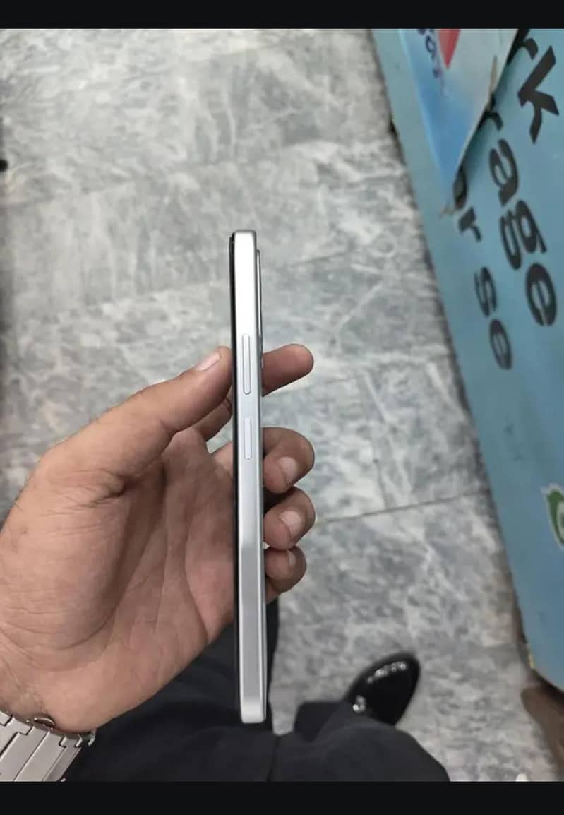 OPPO A6s 3