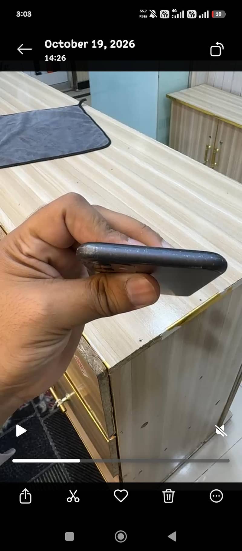 Apple iPhone 11 3