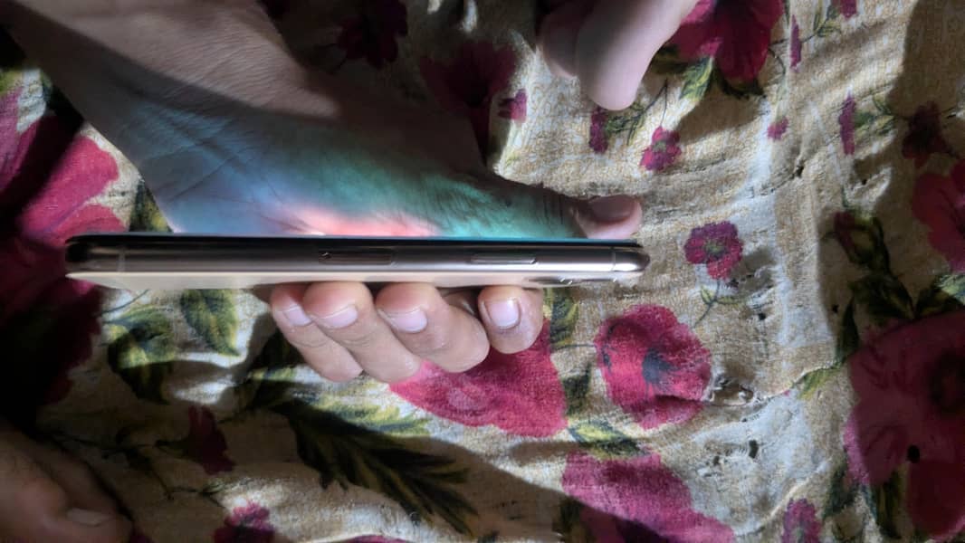 Apple iPhone 11 Pro 6