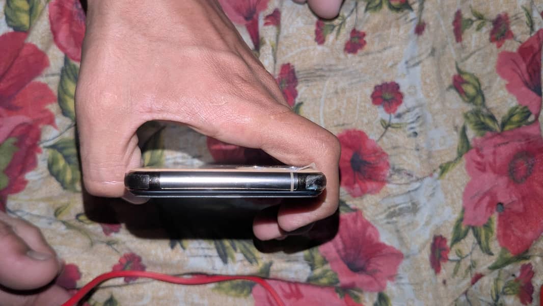 Apple iPhone 11 Pro 7