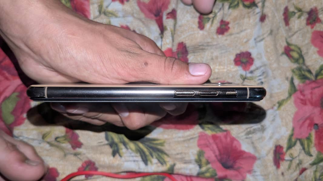 Apple iPhone 11 Pro 8