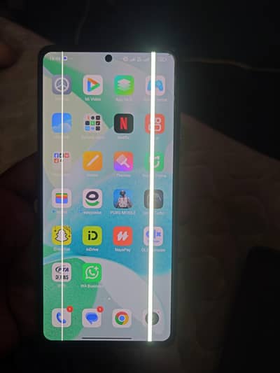 Xiaomi 11T 5G 8/256 2 line ha bas isk ilwa koi ise Nahi ha all ok h