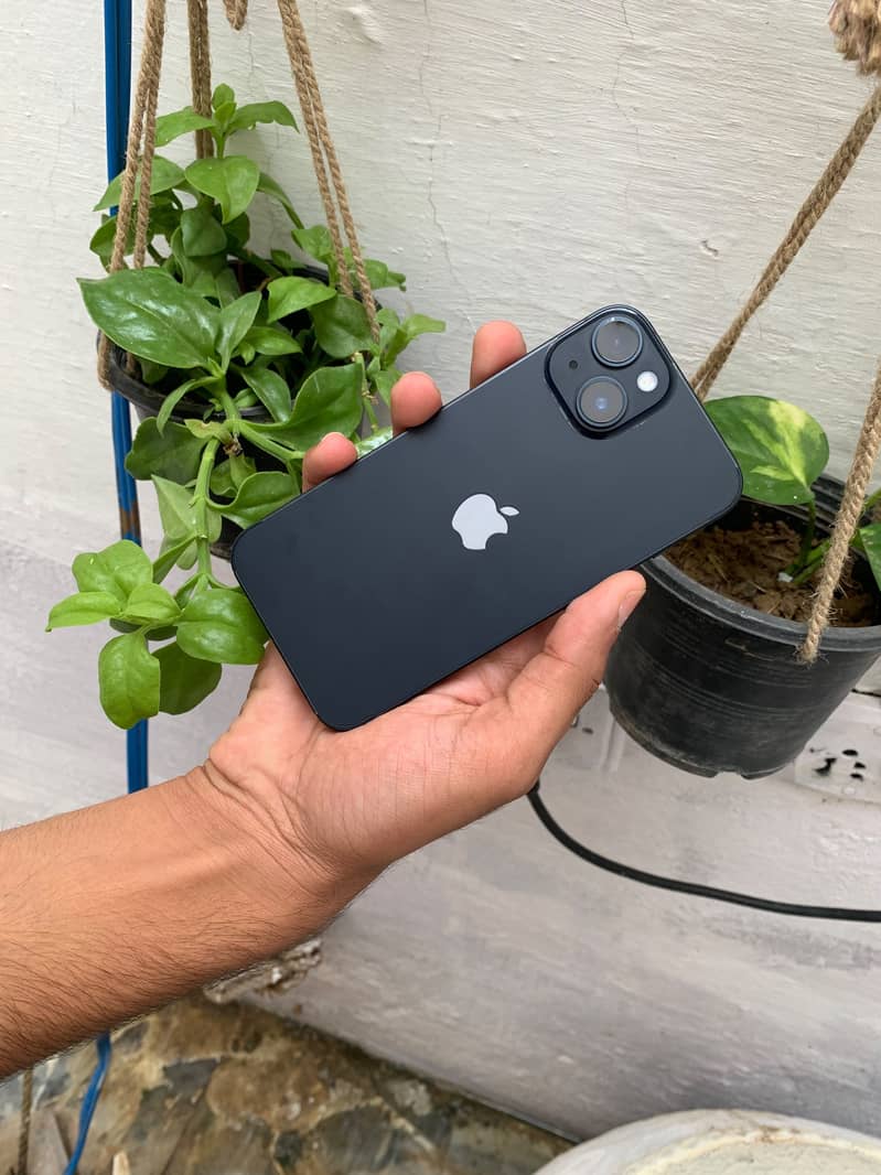 Apple iPhone 14 2
