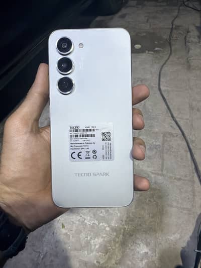 Tecno Spark 40 pro