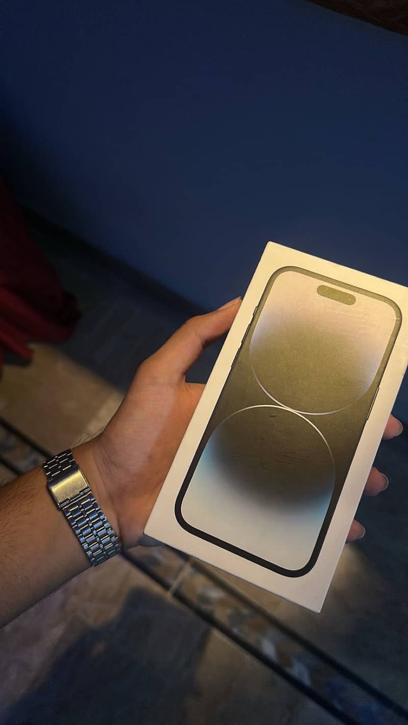 Apple iPhone 14 Pro 0
