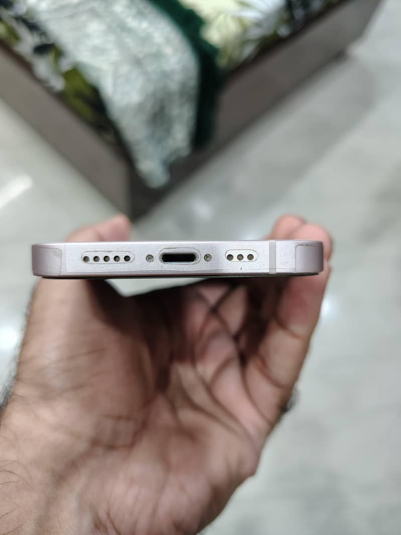 Apple iPhone 13 3