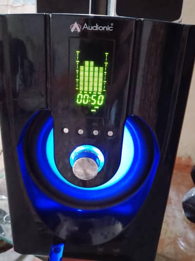 AUDIONIC SPEAKER Base FOR SALE