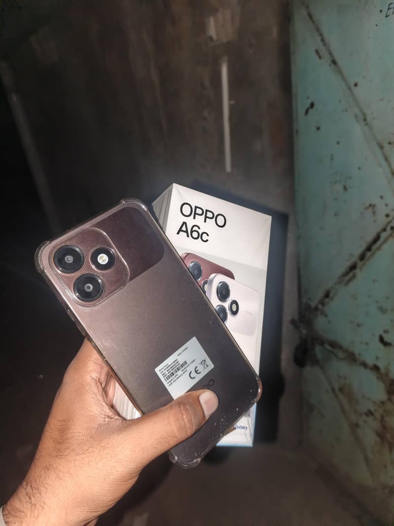 OPPO A6c 0