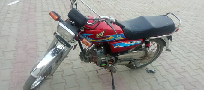 good condition CD 70 madal 2005/03008688332