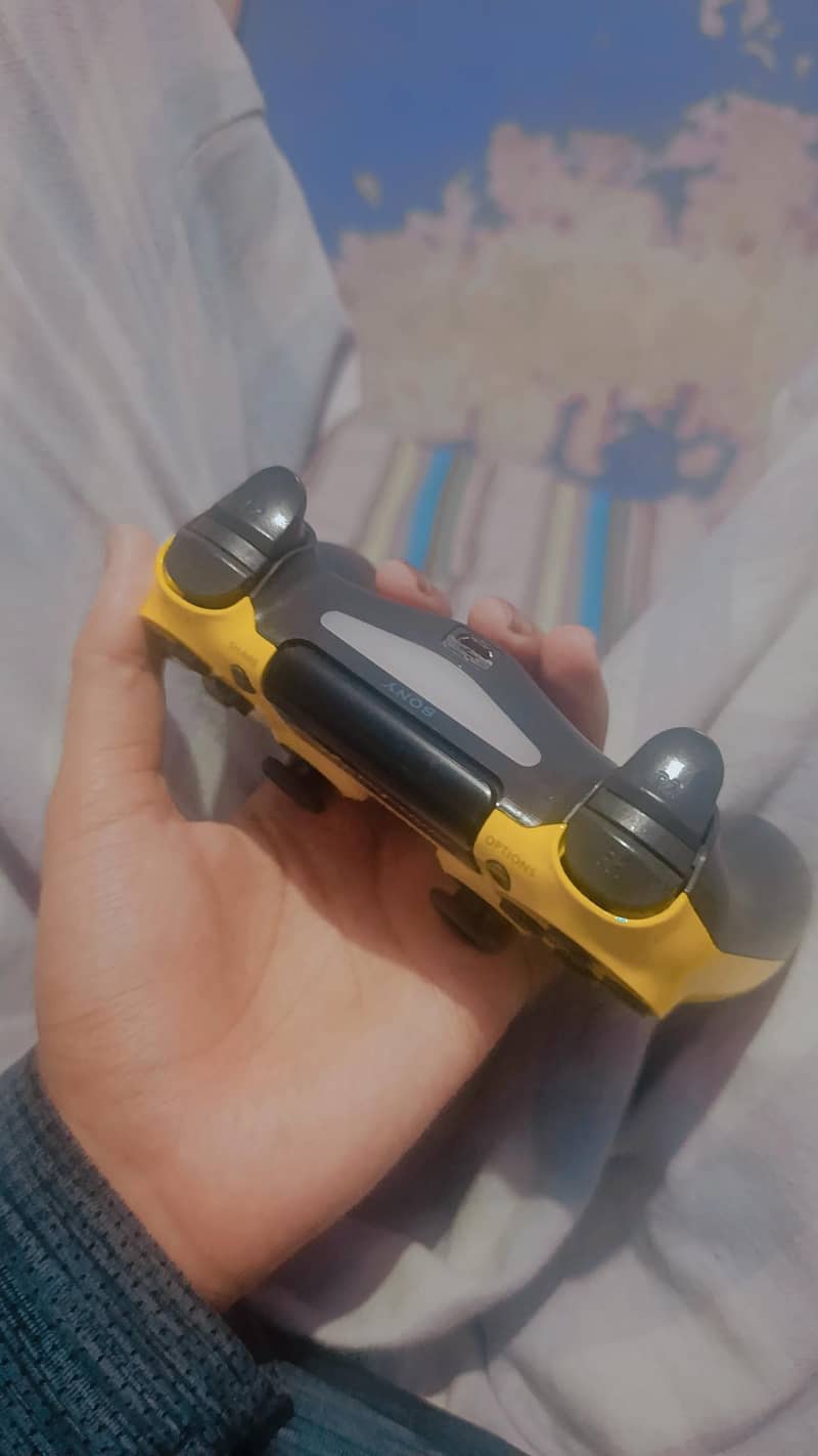 PS4 Cyber Punk Theme Original Controller 1