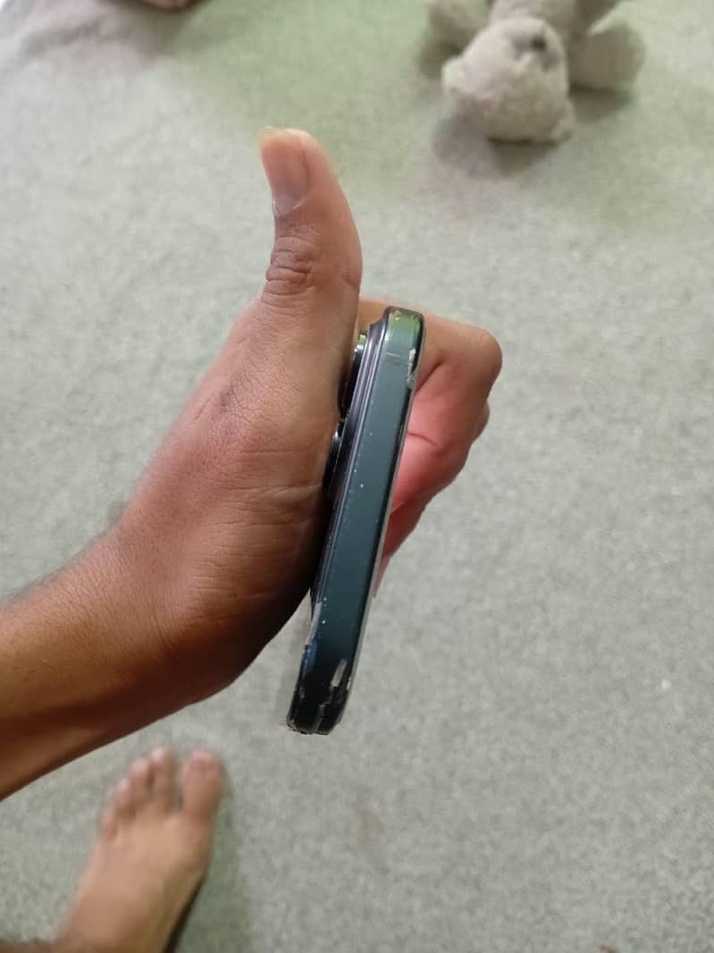 Apple iPhone 15 plus 3