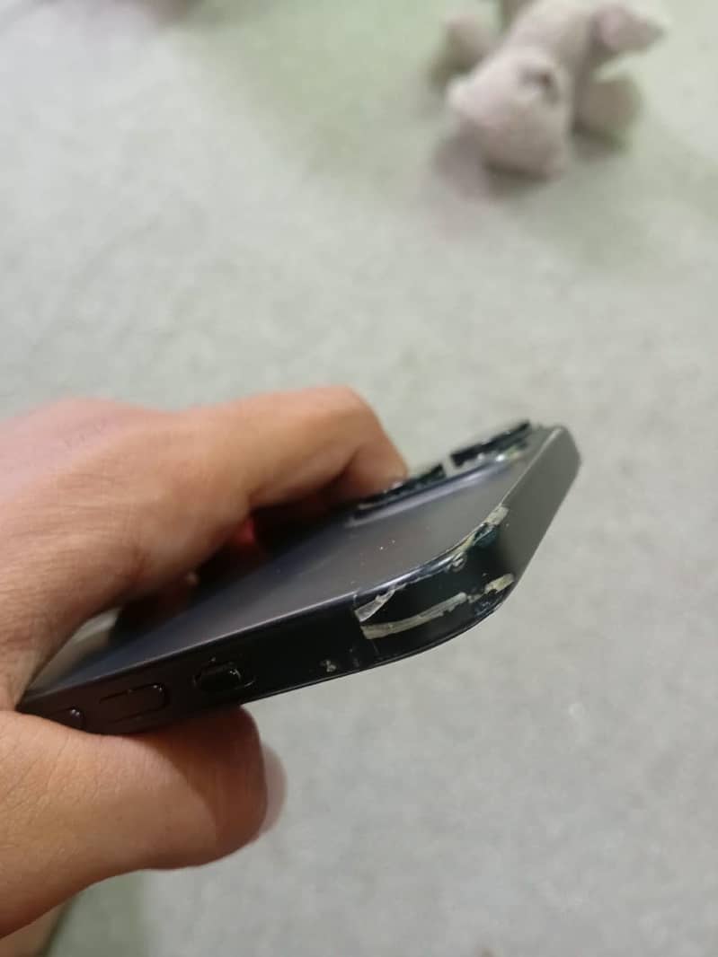 Apple iPhone 15 plus 9