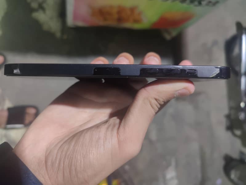 Apple iPhone 14 Pro Max 1