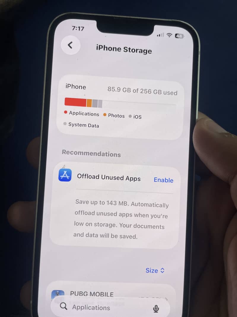Apple iPhone 13 2