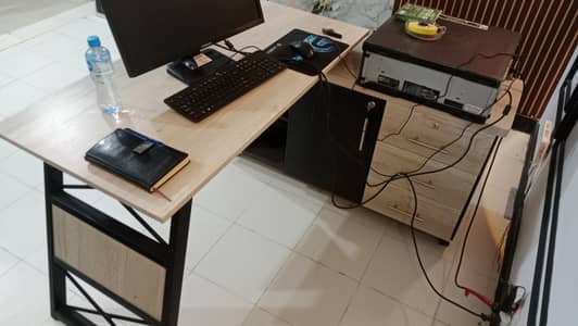 office table & chairs 4×2 size box