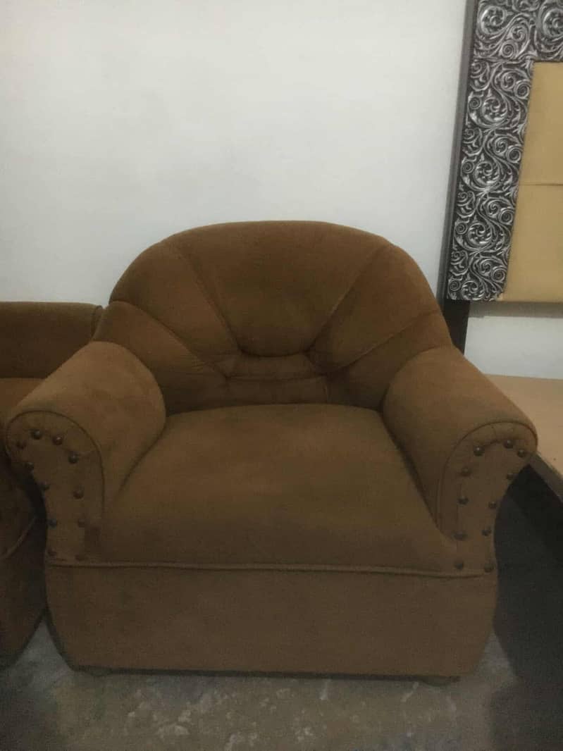 5 seeater sofa set 3