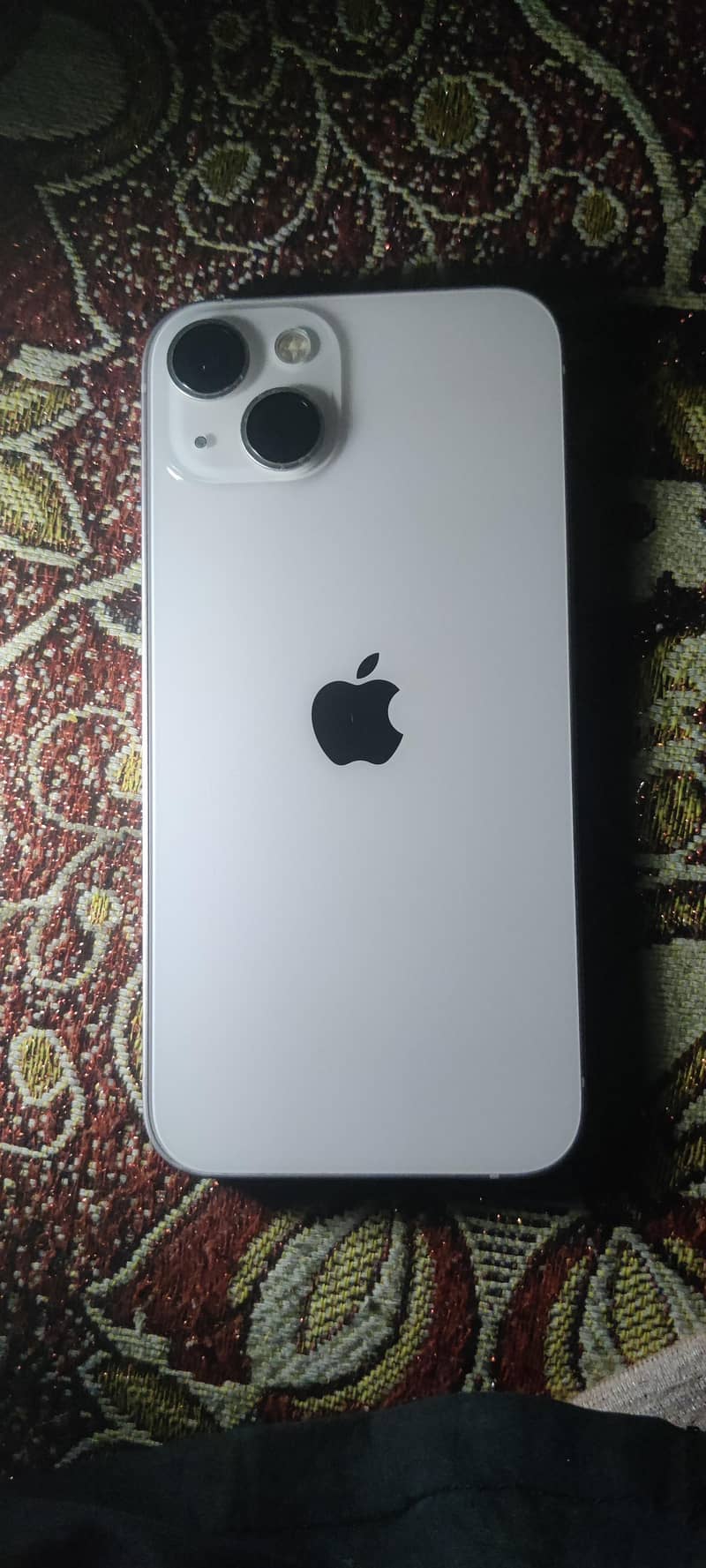 Apple iPhone 13 4