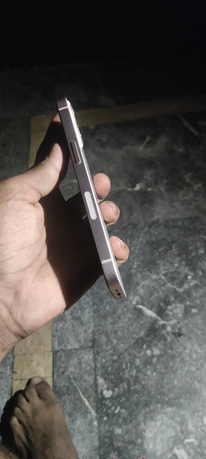 Apple iPhone 13 6