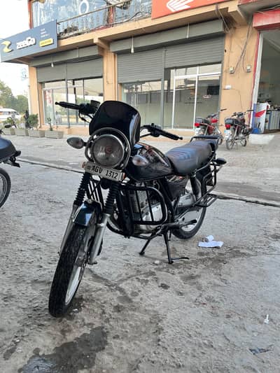 GS 150 SE 2021