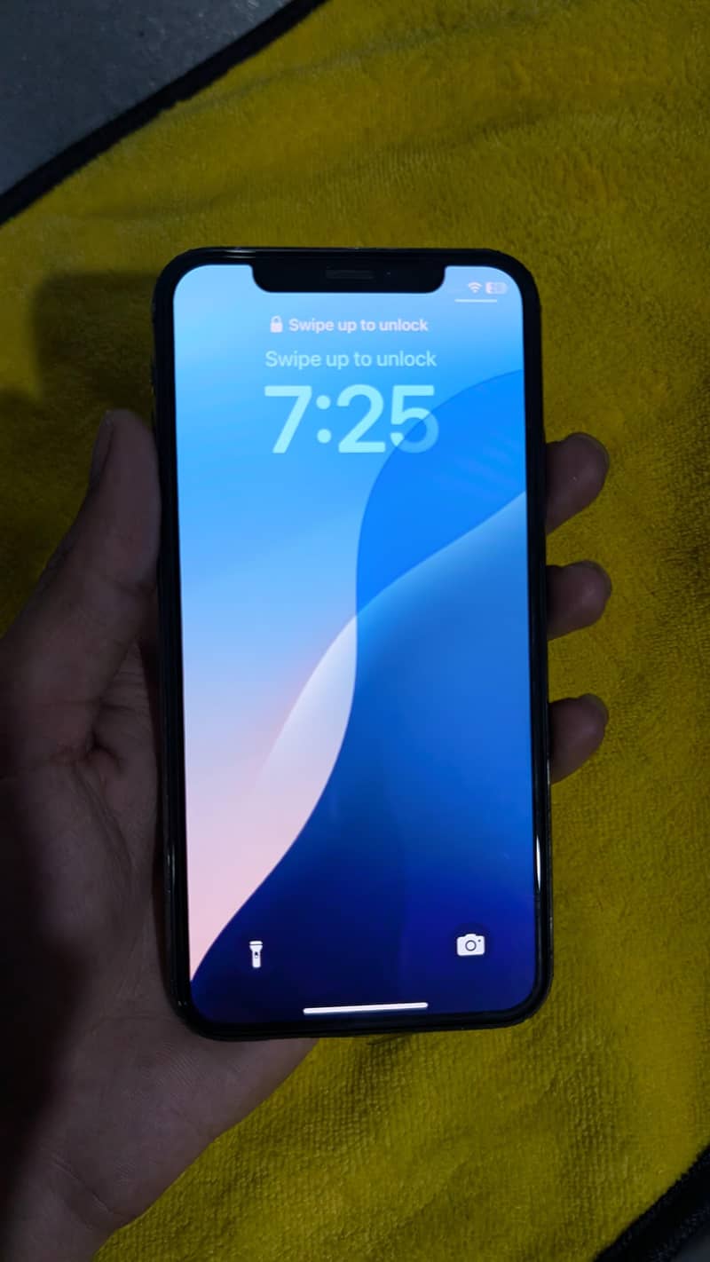 Apple iPhone XS 6
