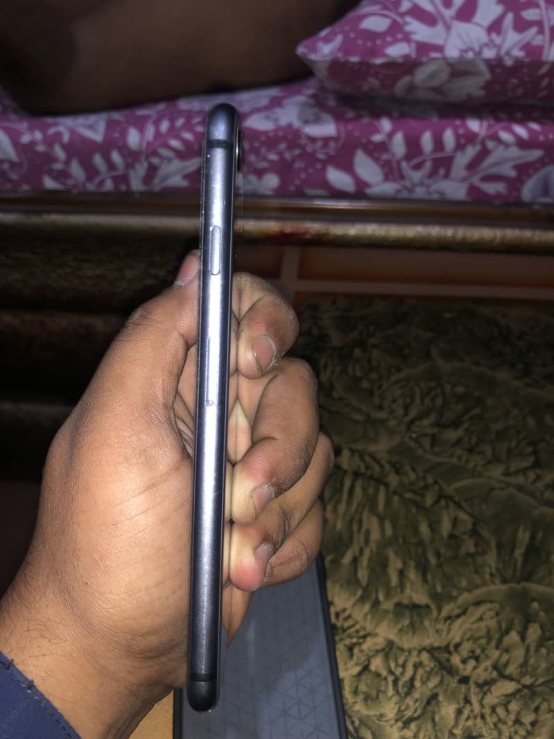 Apple iPhone 8 2