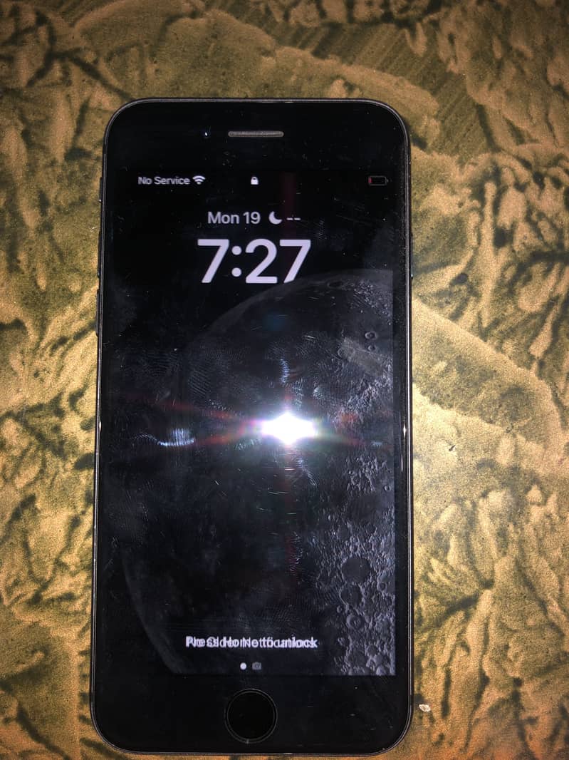 Apple iPhone 8 6