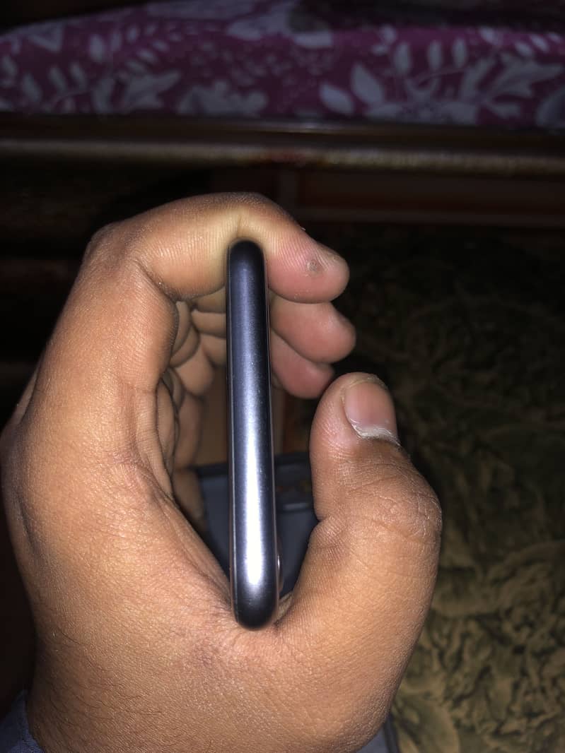 Apple iPhone 8 11