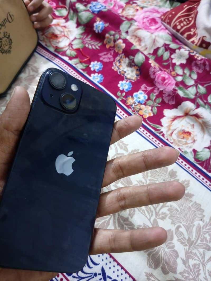 Apple iPhone 14 4
