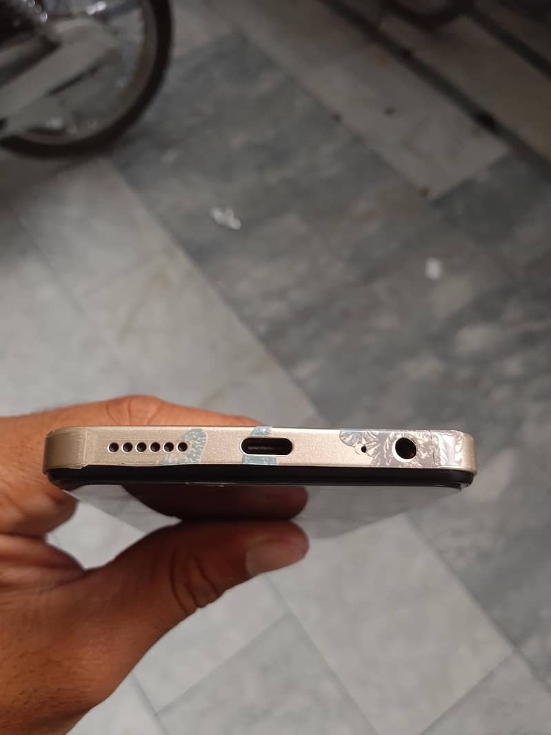 Infinix Smart 8 2
