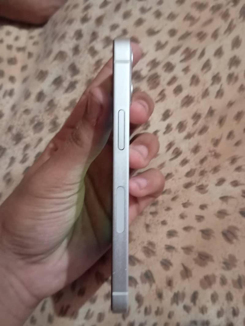Apple iPhone 12 mini 3