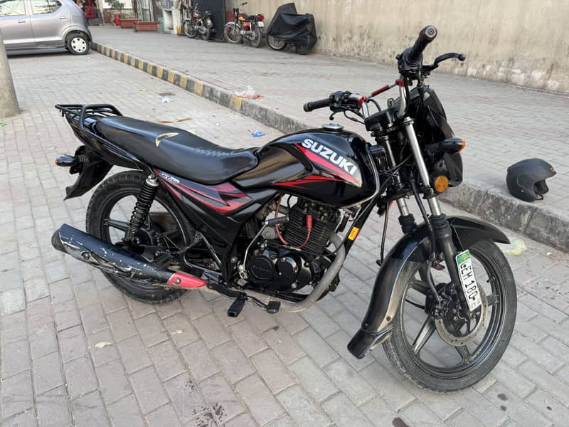 Suzuki GR 150 1