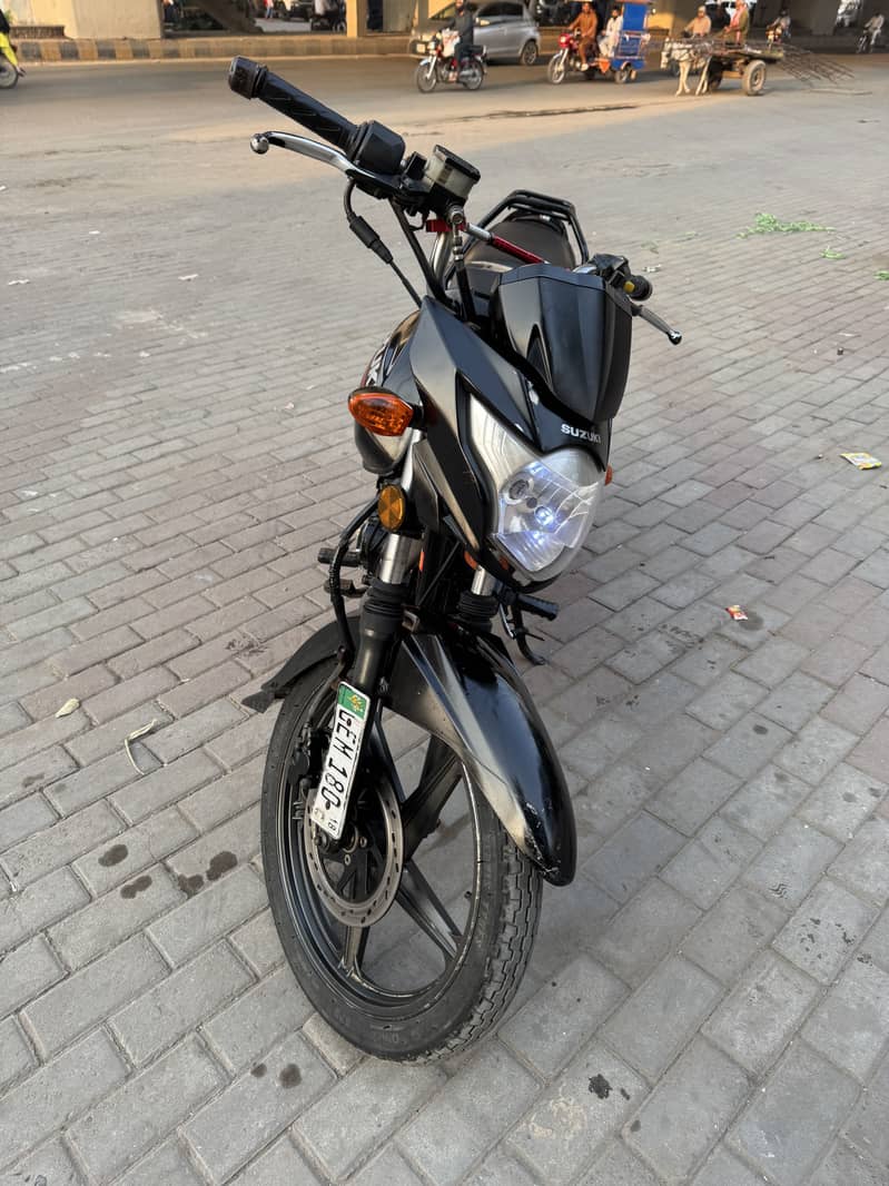 Suzuki GR 150 3