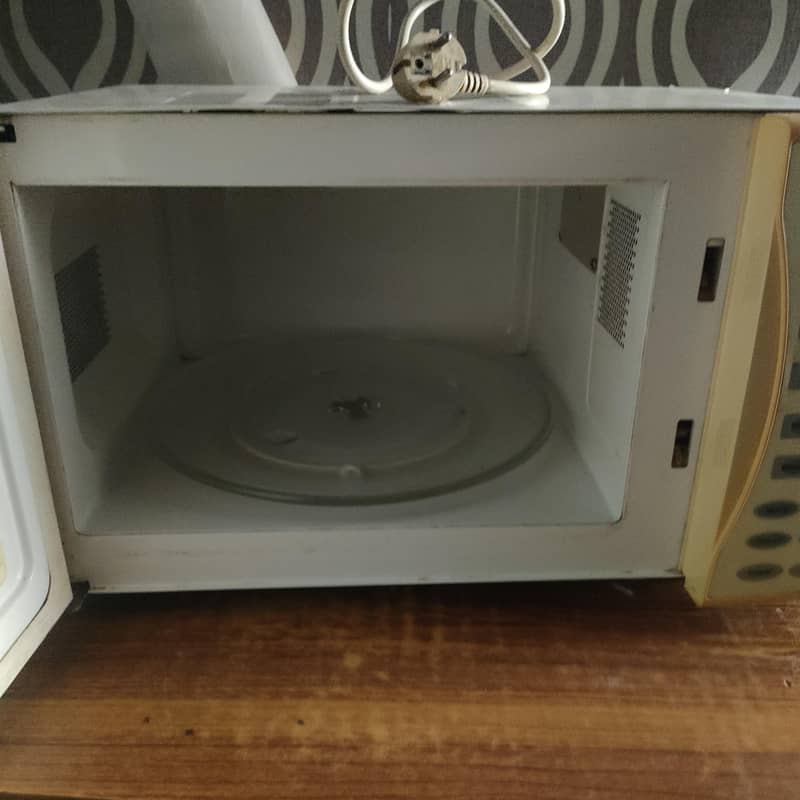 Microwave 1