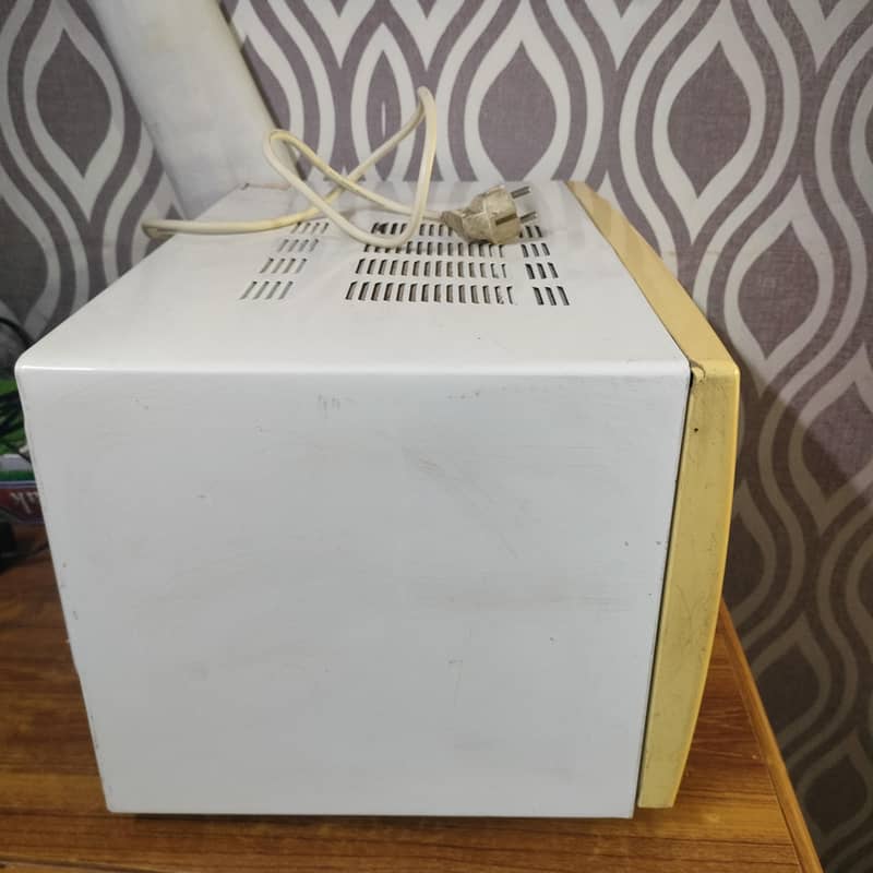 Microwave 2