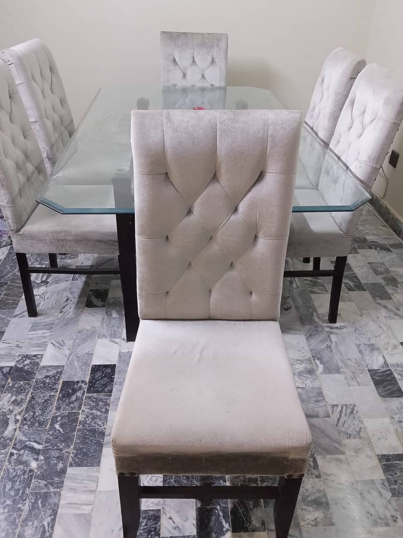 6 Seater Dining Table 0