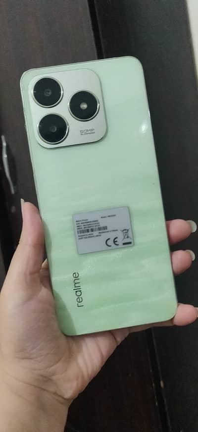 Realme C63 6/128 for sale
