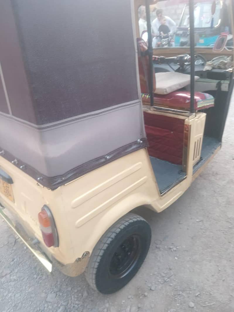 auto-rickshaw 4