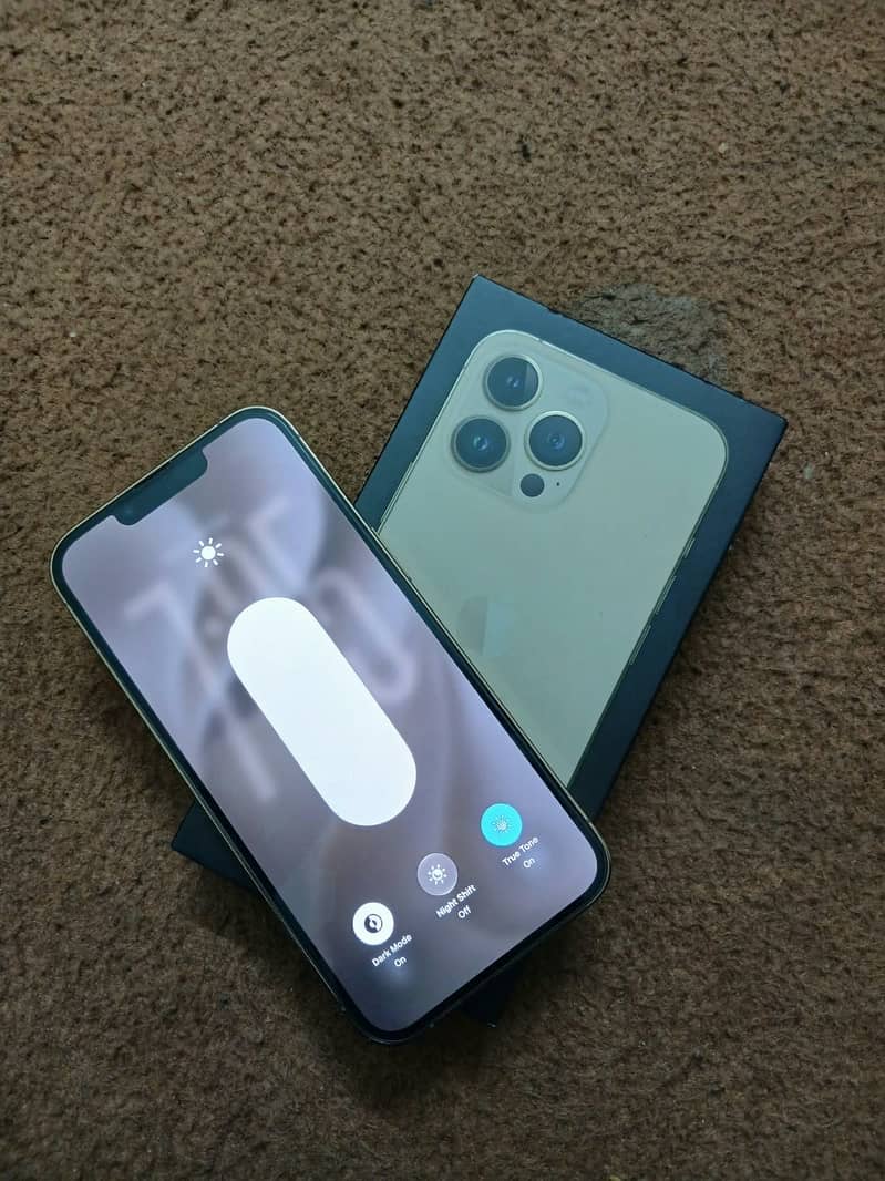 Apple iPhone 13 Pro 2