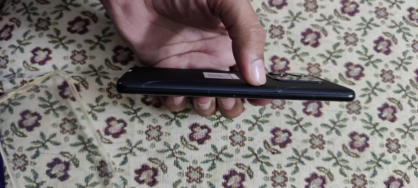 One Plus 10 Pro 6