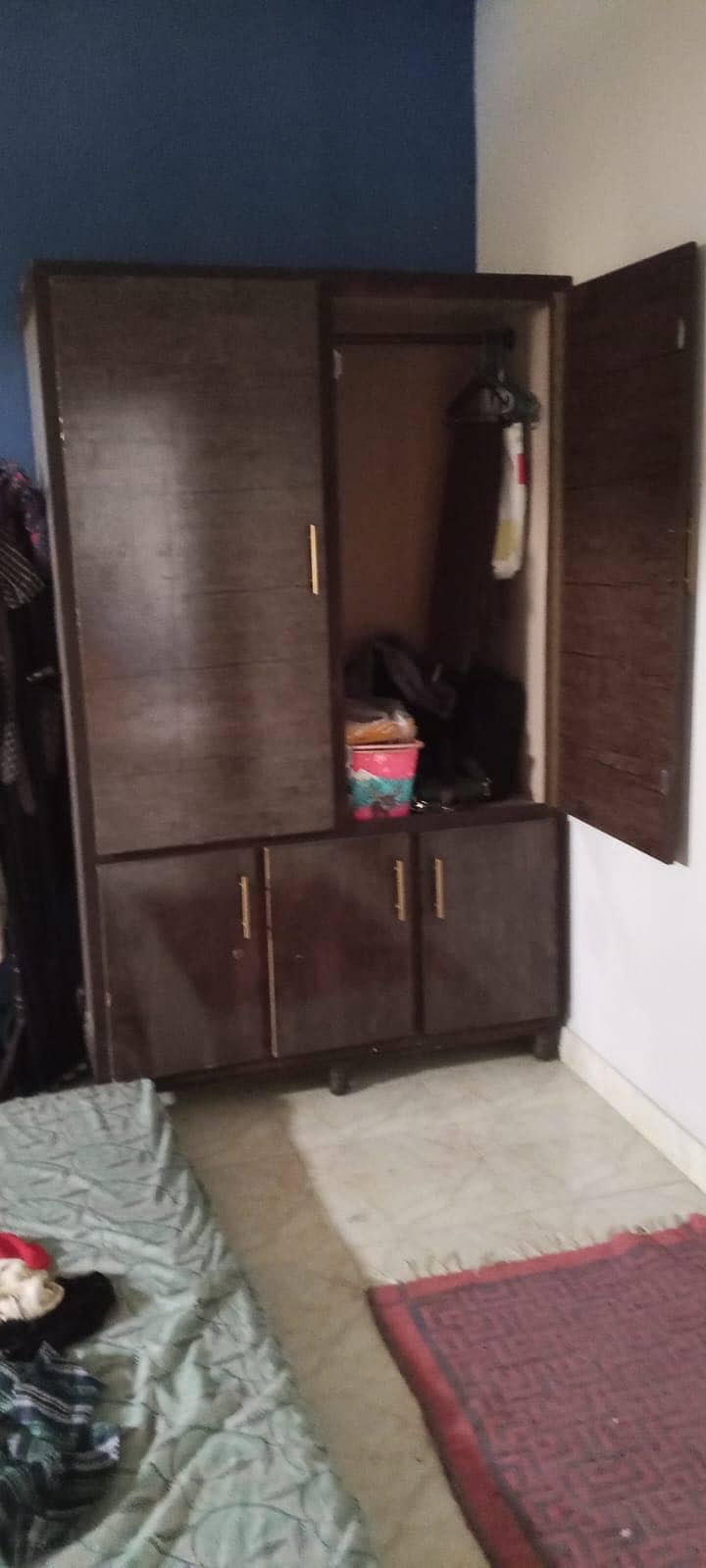 Cupboard 0