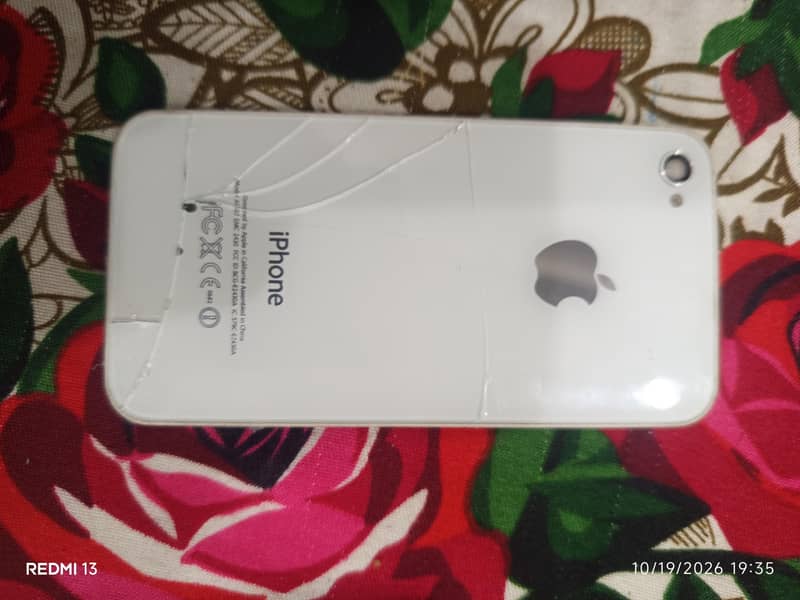 Apple iPhone 4s 1