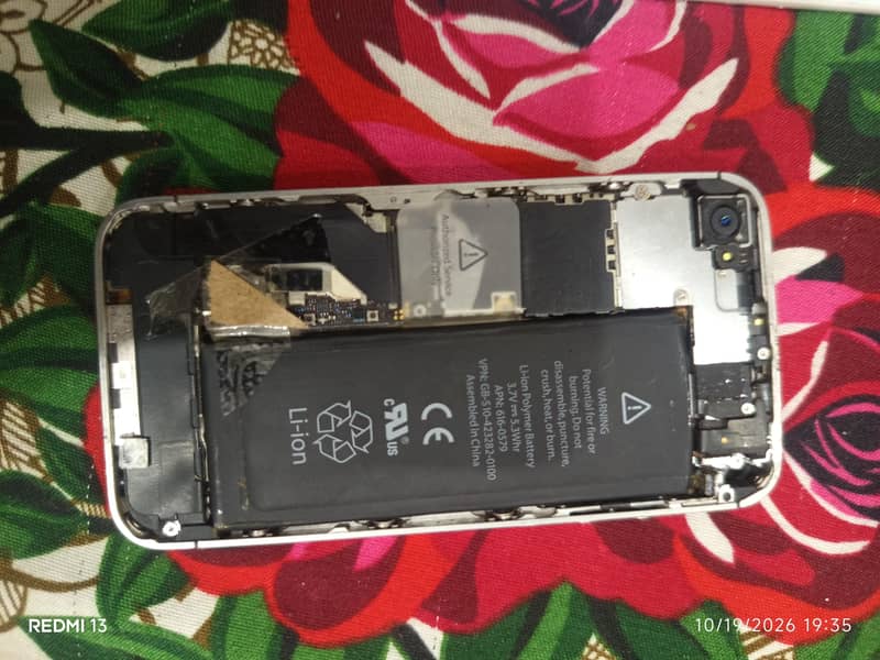 Apple iPhone 4s 2