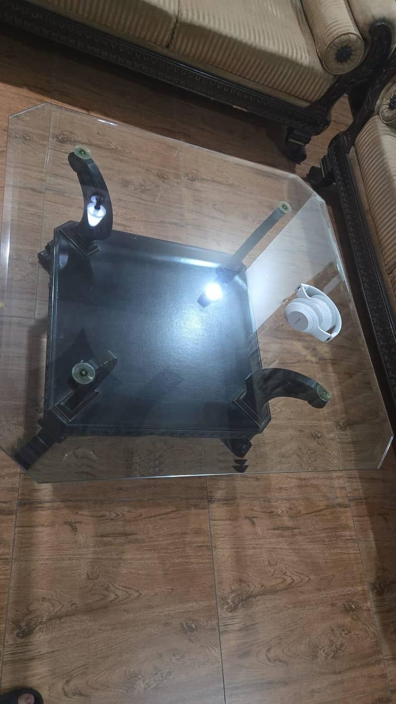 coffee table 0