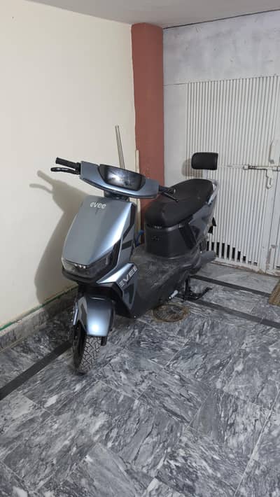 Evee Model 2026