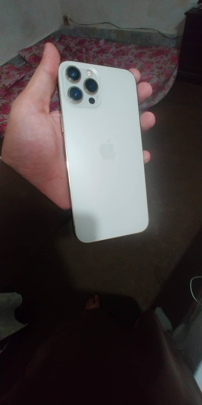 Apple iPhone 12 Pro Max 3