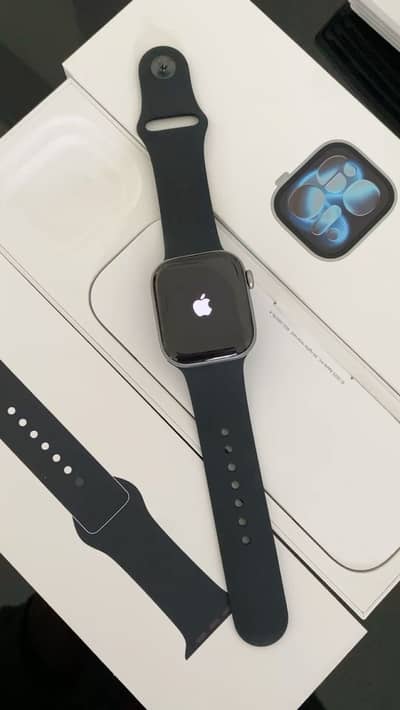 Apple Watch Series 11 – Space Grey