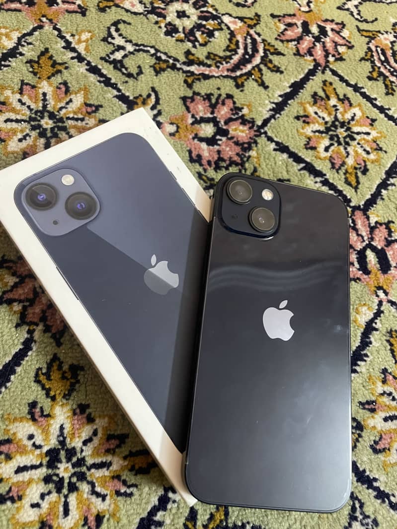 Apple iPhone 13 0