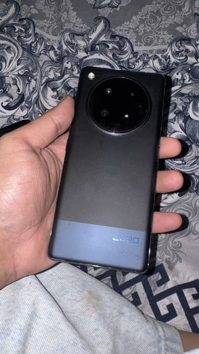 Infinix Zero 40