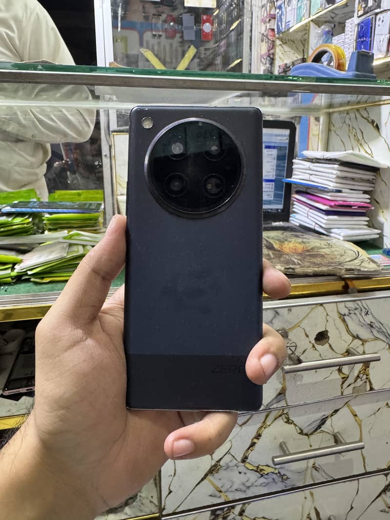 Infinix Zero 40 1